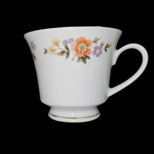 Set of 4 Dynasty Fine China Floral Coffee Tea Cups White Gold Trim